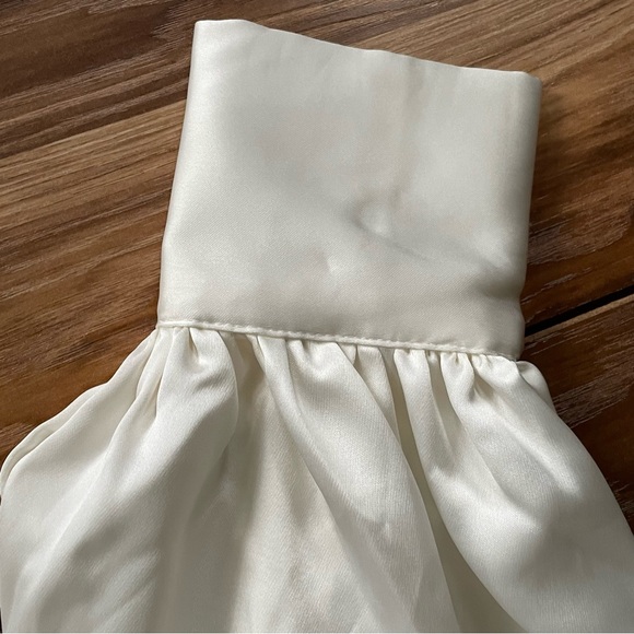 H&M cropped satin top, tie back & button cuffed sleeves size XL new without tags - Picture 3 of 7